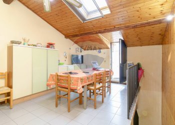 Sala da pranzo - Quadrilocale Via Vittorio Emanuele Ii
 
356, Catania - foto 29