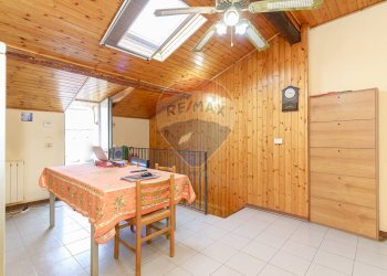 Sala da pranzo - Quadrilocale Via Vittorio Emanuele Ii
 
356, Catania - foto 30