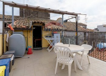 Terrazza - Quadrilocale Via Vittorio Emanuele Ii
 
356, Catania - foto 46