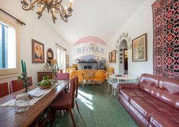 Sala da pranzo - Villa VIa Quasimodo
 
5, Viagrande - foto 2