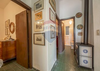 Hall / corridoio - Villa VIa Quasimodo
 
5, Viagrande - foto 11