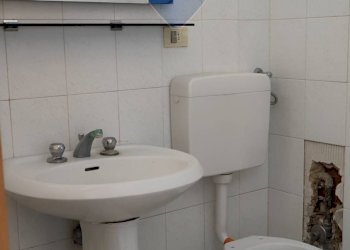 Bagno - Bilocale VIA SALVO D'ACQUISTO
 
55, Caltagirone - foto 9