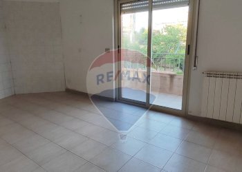 Stanza vuota - Quadrilocale VIA SALVO D'ACQUISTO
 
5, Caltagirone - foto 2