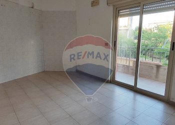 Stanza vuota - Quadrilocale VIA SALVO D'ACQUISTO
 
5, Caltagirone - foto 43