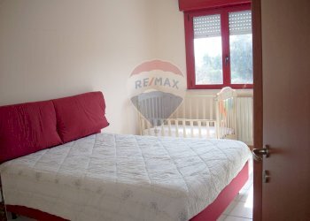 Camera / camera da letto - Trilocale via Trieste
 
52, Riposto - foto 8