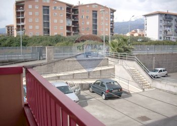 Balcone - Trilocale via Trieste
 
52, Riposto - foto 13