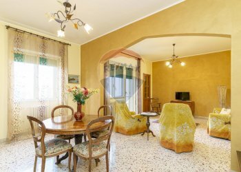 Sala da pranzo - Appartamento Via Catania
 
109, Enna - foto 1