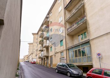 Edificio all\'aperto - Appartamento Via Catania
 
109, Enna - foto 4