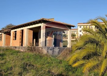 Casa all\'aperto - Terreno edificabile VIA PARINI
SN, Caltagirone - foto 2