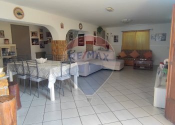 Sala da pranzo - Villa VIA GIUSEPPE CANNATA
 
4, Caltagirone - foto 1