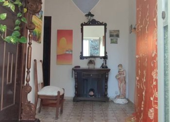 Hall / corridoio - Villa VIA GIUSEPPE CANNATA
 
4, Caltagirone - foto 16