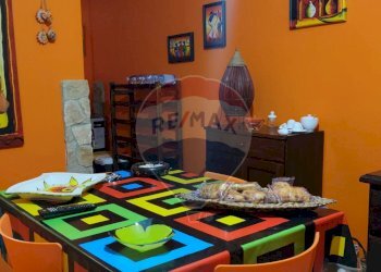 Sala da pranzo - Bilocale VIA BONGIOVANNI
 
9-11, Caltagirone - foto 1