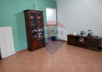 Soggiorno - Casa indipendente VIA CIRCONVALLAZIONE
 
107, Caltagirone - foto 7