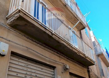 Edificio all\'aperto - Casa semi indipendente Via Mercato
 
442, Enna - foto 1