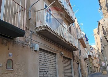 Edificio all\'aperto - Casa semi indipendente Via Mercato
 
442, Enna - foto 2