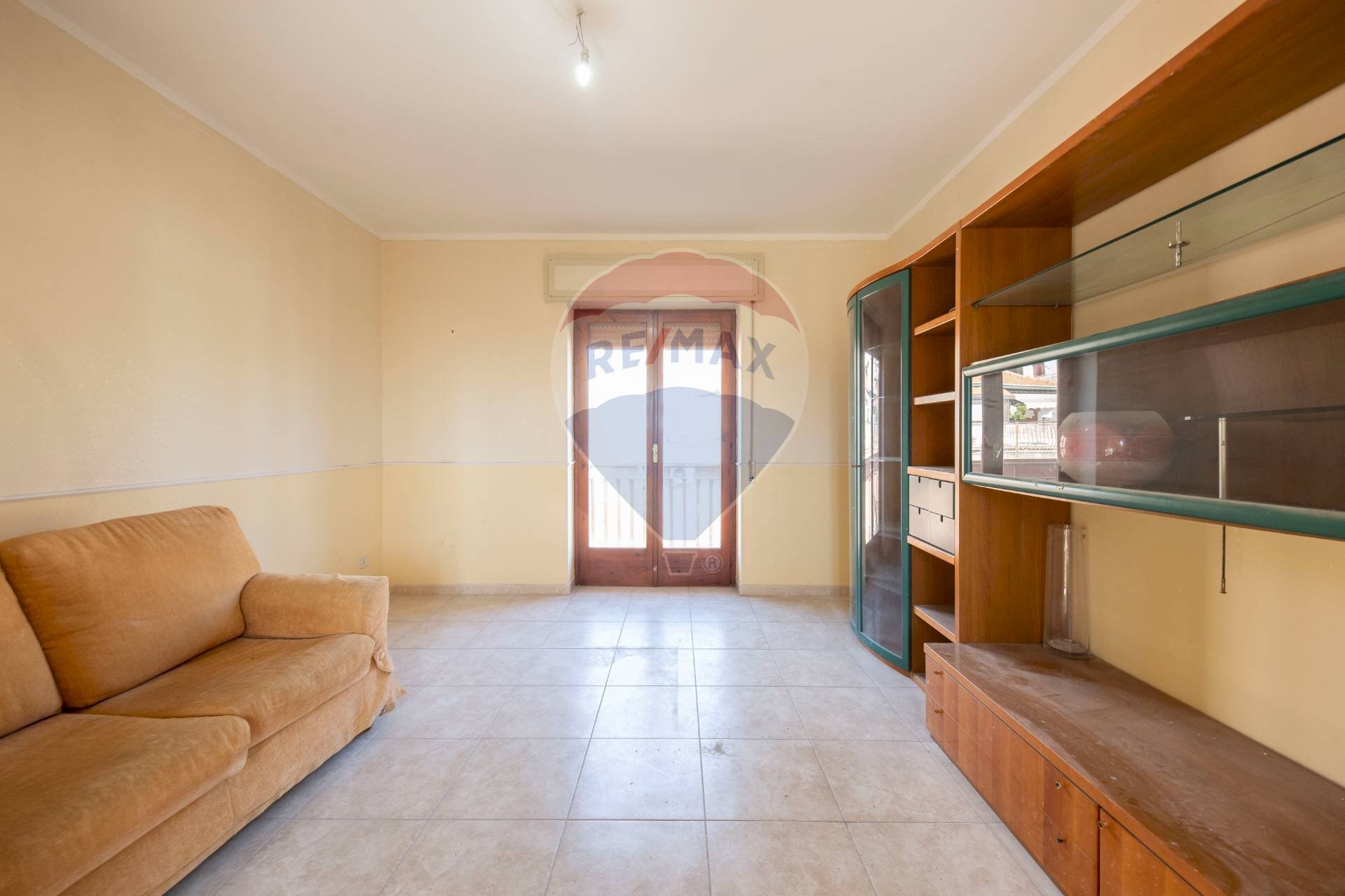 Soggiorno - Quadrilocale VIA LIBERTA'
 
33, Aci Catena - foto 2