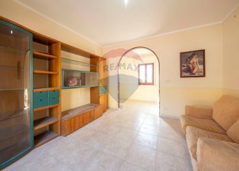 Soggiorno - Quadrilocale VIA LIBERTA'
 
33, Aci Catena - foto 1