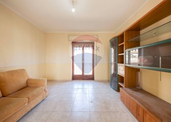 Soggiorno - Quadrilocale VIA LIBERTA'
 
33, Aci Catena - foto 2