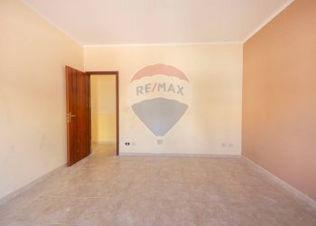 Stanza vuota - Quadrilocale VIA LIBERTA'
 
33, Aci Catena - foto 7