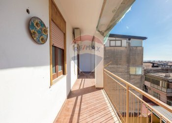 Balcone - Quadrilocale VIA LIBERTA'
 
33, Aci Catena - foto 9