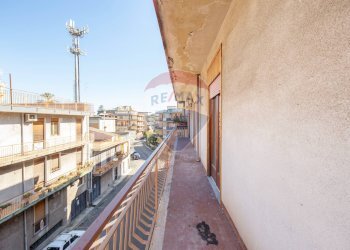 Balcone - Quadrilocale VIA LIBERTA'
 
33, Aci Catena - foto 21
