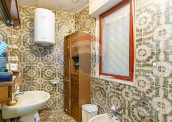 Bagno - Quadrilocale Via Livorno
 
51A, Aci Castello - foto 11