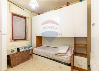 Camera / camera da letto - Quadrilocale Via Livorno
 
51A, Aci Castello - foto 14