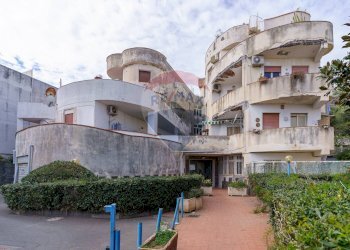 Edificio all\'aperto - Quadrilocale Via Livorno
 
51A, Aci Castello - foto 29