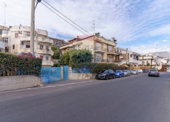 Edificio all\'aperto - Quadrilocale Via Livorno
 
51A, Aci Castello - foto 32