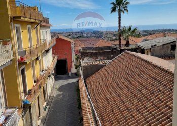 Edificio all\'aperto - Bilocale via maesano
 
17, Aci Catena - foto 10