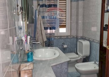Bagno - Quadrilocale via giovani boccaccio
 
17, Aci Sant'Antonio - foto 17