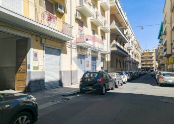 Edificio all\'aperto - Locale Commerciale Via Nicola Coviello
 
14, Catania - foto 3
