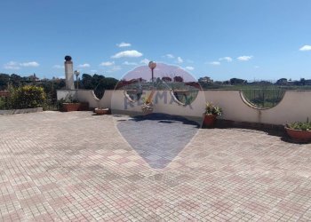 Terrazza - Villa VIA VITALIANO BRANCATI
 
17, Caltagirone - foto 3