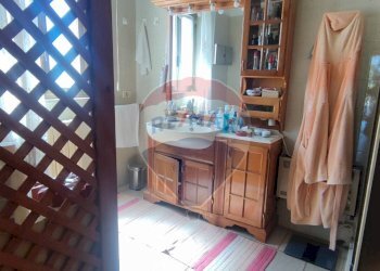 Bagno - Villa VIA VITALIANO BRANCATI
 
17, Caltagirone - foto 28