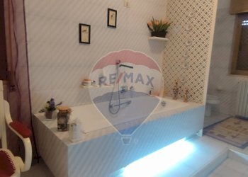 Bagno - Villa VIA VITALIANO BRANCATI
 
17, Caltagirone - foto 41