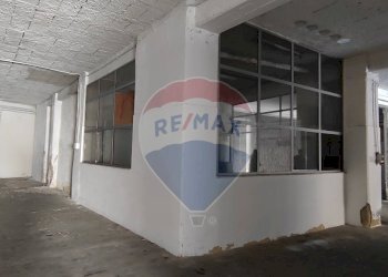 Parcheggio - Locale Commerciale VIA MASSIMO D'AZEGLIO
 
11, Caltagirone - foto 1