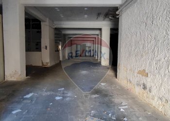 Hall / corridoio - Locale Commerciale VIA MASSIMO D'AZEGLIO
 
11, Caltagirone - foto 20