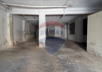 Parcheggio - Locale Commerciale VIA MASSIMO D'AZEGLIO
 
11, Caltagirone - foto 21