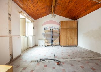 Stanza vuota - Casa indipendente Via Sant' Andrea
 
13, Trecastagni - foto 7