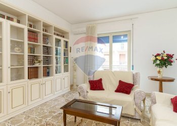 Soggiorno - Appartamento Corso Sicilia
 
65, Acireale - foto 1