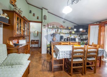 Sala da pranzo - Appartamento Via Del Mandorlo
 
46, Misterbianco - foto 25