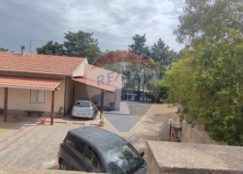 Casa all\'aperto - Villa VIA ANTONINO GRAVINA IL BELLICOSO
 
8, Caltagirone - foto 4