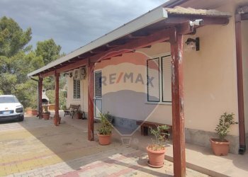 Casa all\'aperto - Villa VIA ANTONINO GRAVINA IL BELLICOSO
 
8, Caltagirone - foto 5