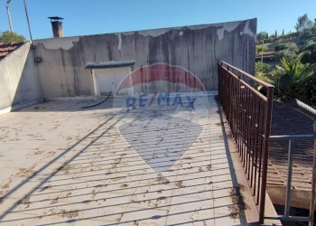 Terrazza - Villa VIA ANTONINO GRAVINA IL BELLICOSO
 
8, Caltagirone - foto 43