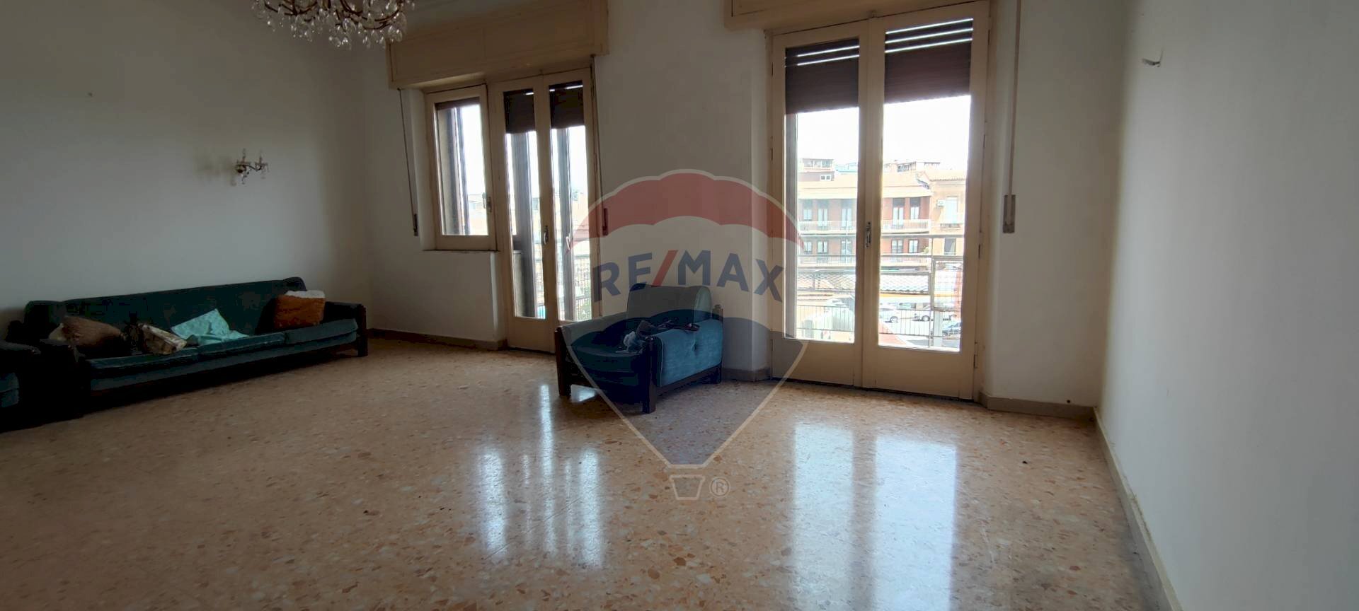 Soggiorno - Appartamento VIALE PRINCIPE UMBERTO - VIA G. ARCOLEO
 
180, Caltagirone - foto 1