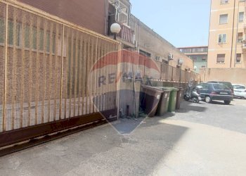 Edificio all\'aperto - Appartamento VIALE PRINCIPE UMBERTO - VIA G. ARCOLEO
 
180, Caltagirone - foto 11