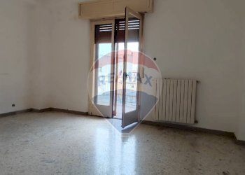 Stanza vuota - Appartamento VIALE PRINCIPE UMBERTO - VIA G. ARCOLEO
 
180, Caltagirone - foto 29