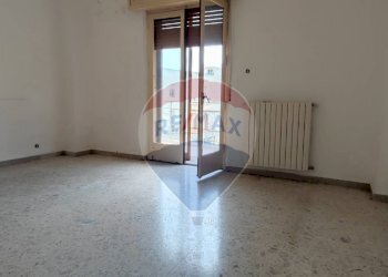 Stanza vuota - Appartamento VIALE PRINCIPE UMBERTO - VIA G. ARCOLEO
 
180, Caltagirone - foto 30