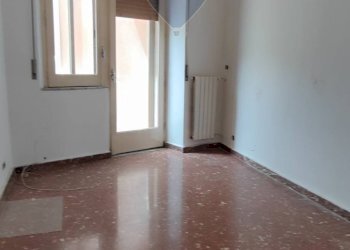 Stanza vuota - Appartamento VIALE PRINCIPE UMBERTO - VIA G. ARCOLEO
 
180, Caltagirone - foto 31