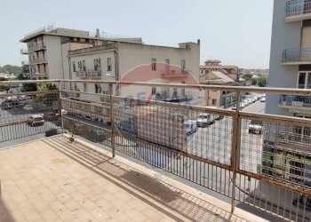 Balcone - Appartamento VIALE PRINCIPE UMBERTO - VIA G. ARCOLEO
 
180, Caltagirone - foto 40
